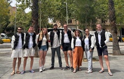 Volunteero
