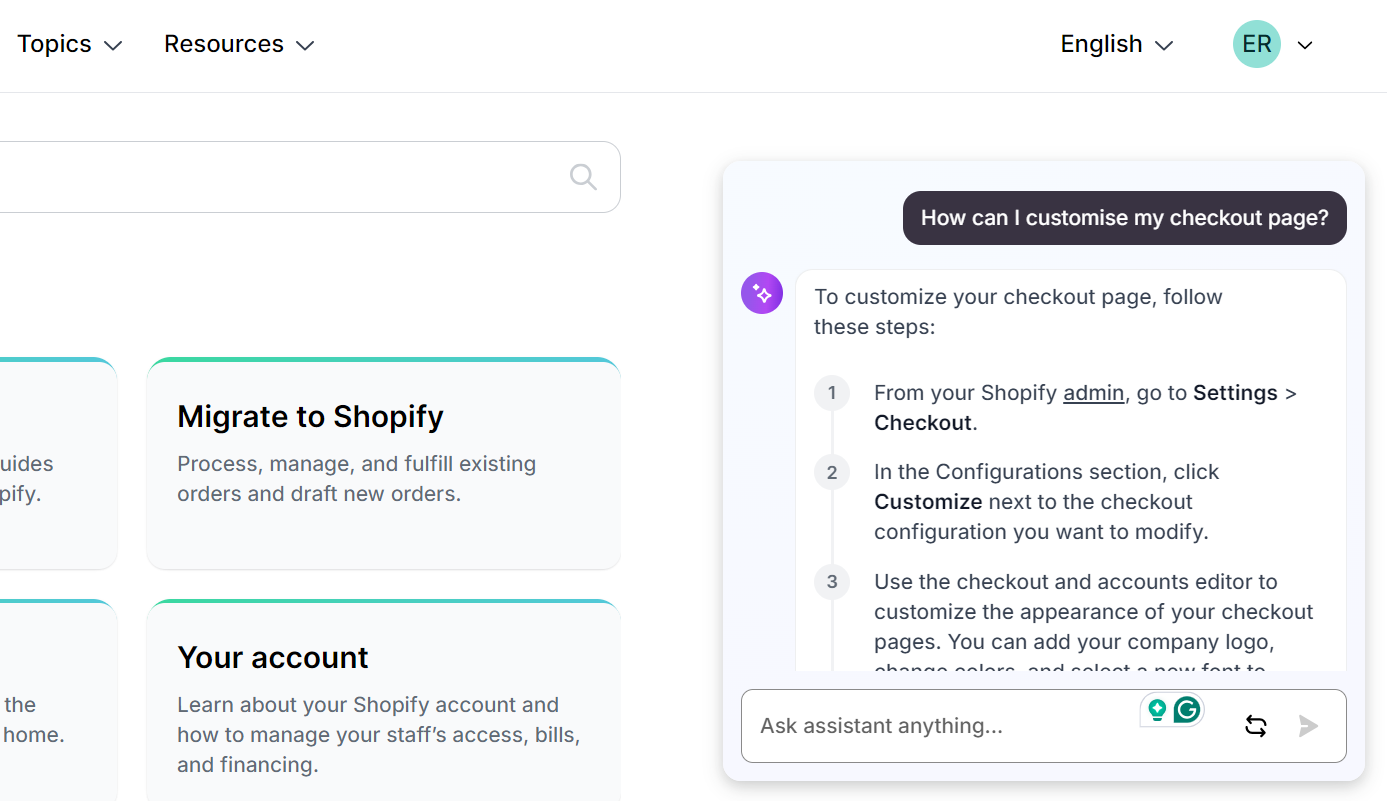 Shopify's live chat responding to my query about customising my checkout page